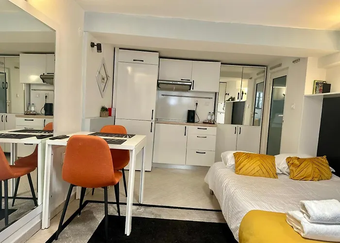 Heart Of Chic Steps From Vitosha Blvd Sofia