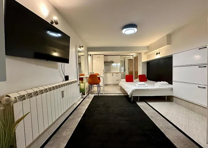 Heart Of Chic Steps From Vitosha Blvd Sofia